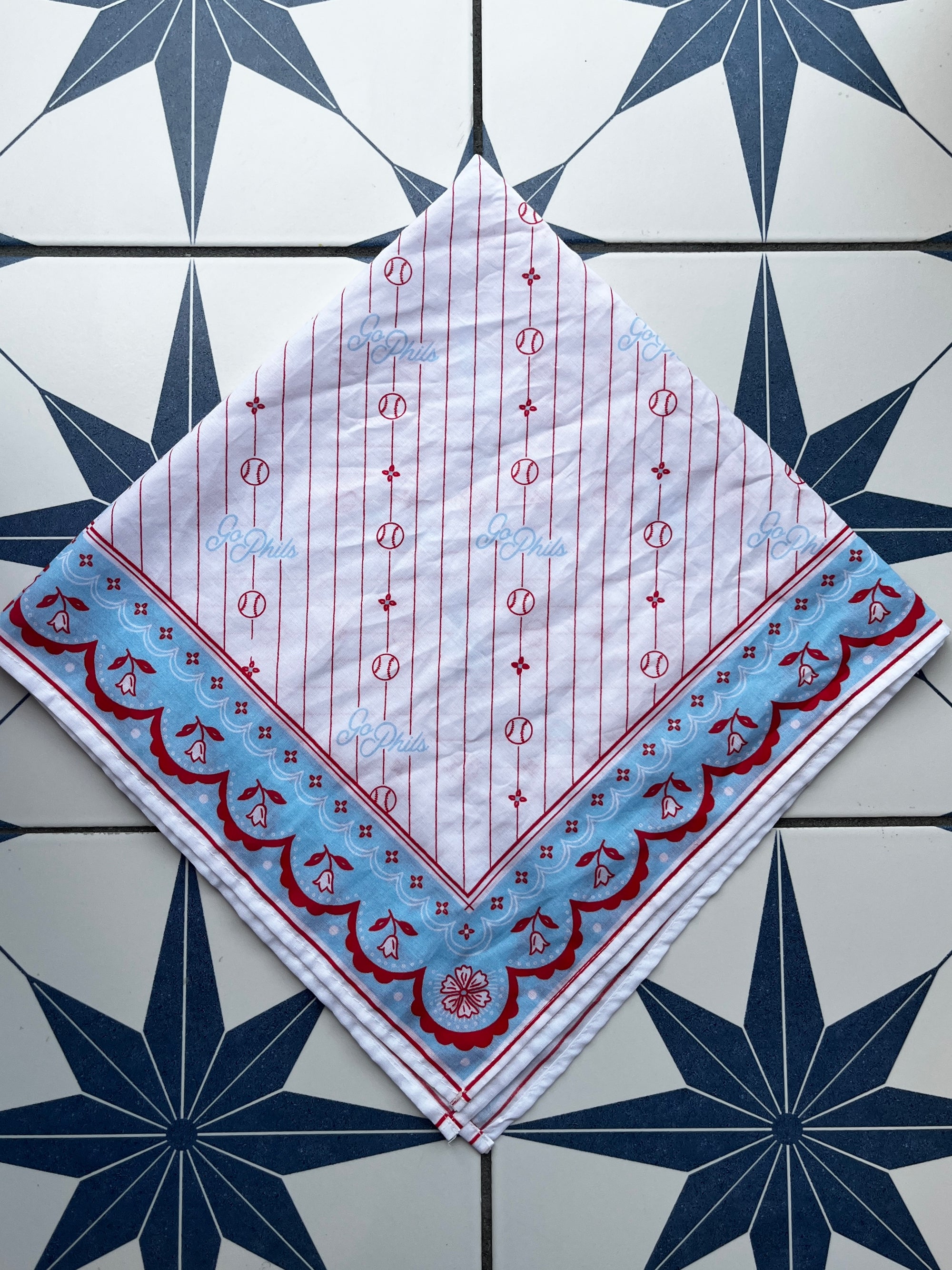 Dainty Phils Bandana