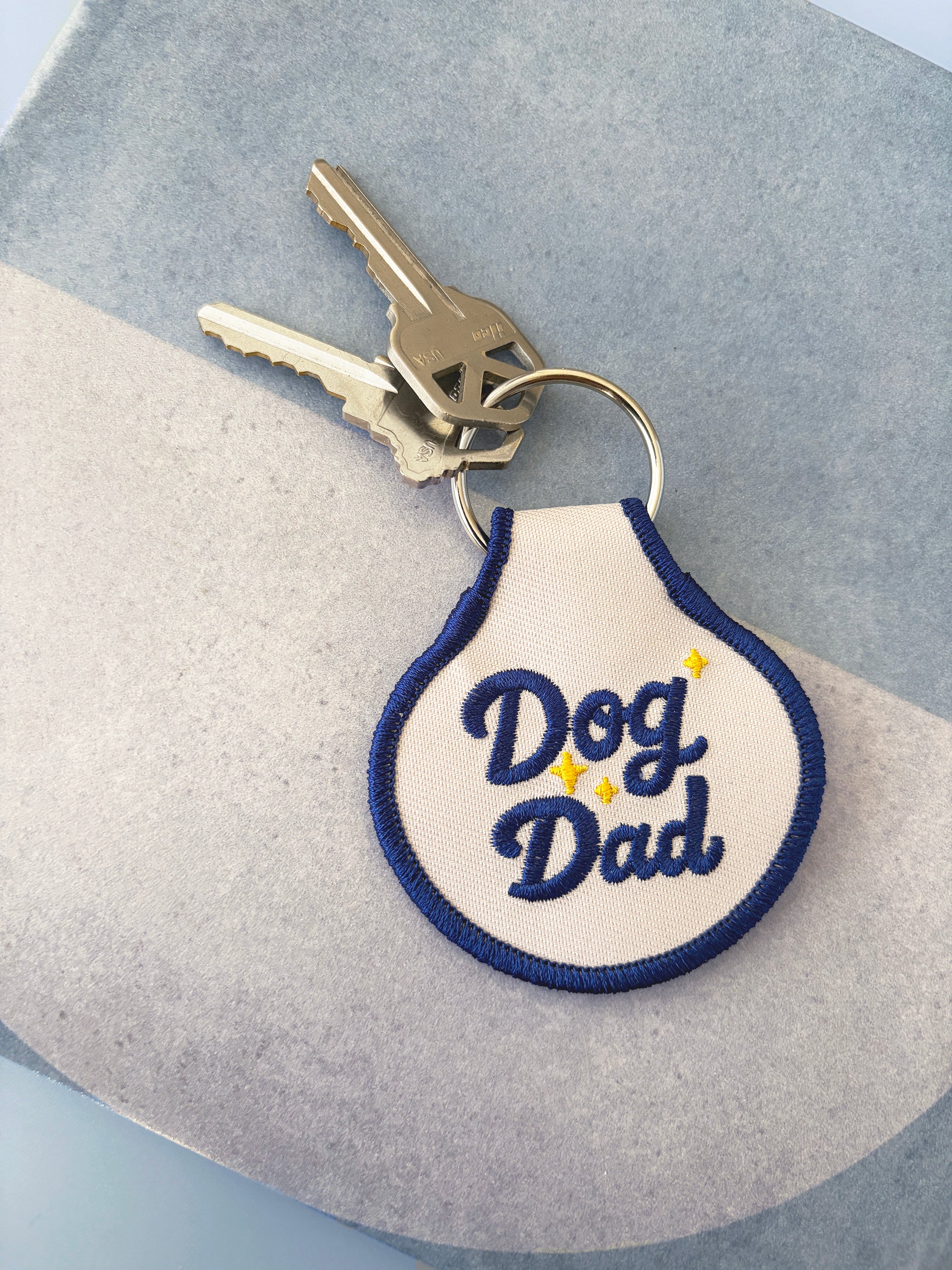 Dog Dad Embroidered Keychain - Occasionette